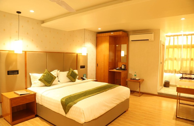 Hotel Reva Regency