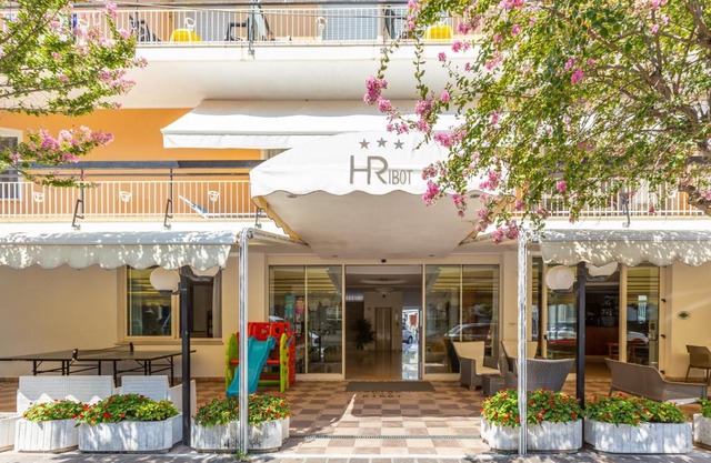 Hotel Ribot