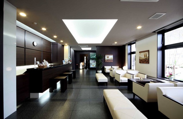 Hotel Route-Inn Niigata-Nishi Inter