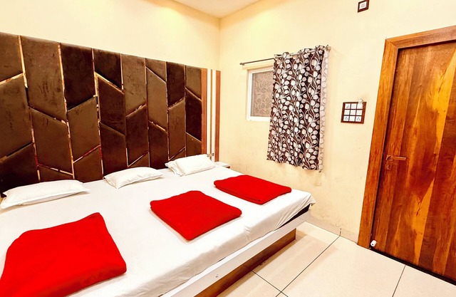 Hotel Suncity - near All main Places