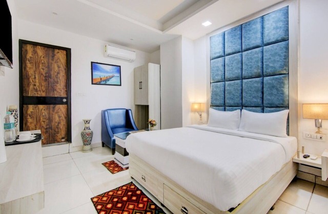 Hotel Vibes Inn