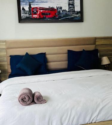 Hotel VS Grand, Greater Noida by UNIQINN