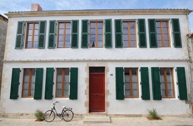 House ESPANEL - beautiful house in the village of Ars en Re