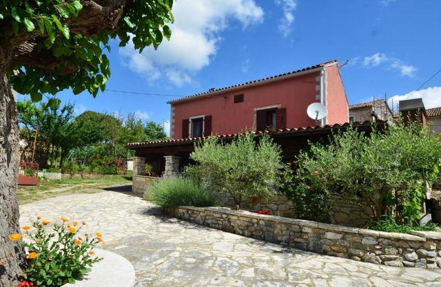 House Kruncici