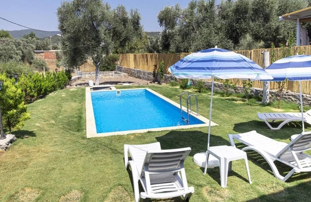 House with Garden and Private Pool in Bodrum