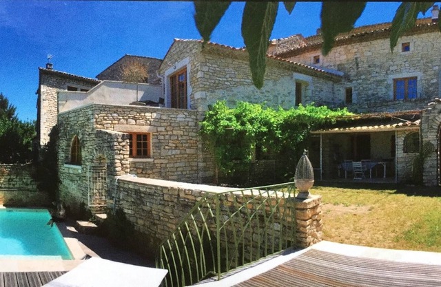 House with private pool and open view, Barjac center