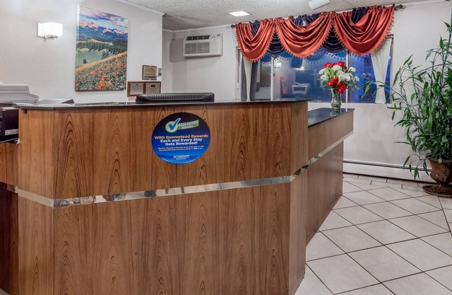 Howard Johnson by Wyndham Colorado Springs