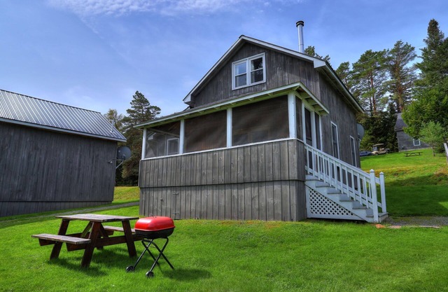 Hunter Cove Cabin #4 in the Hunter Cove Cabins Community!