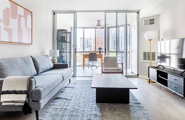 Ideal Mount Vernon 1BR w/ Gym, Pool, nr. Georgetown Law, by Blueground
