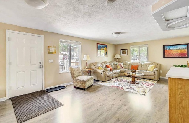Ideally Located Westminster Home - Sleeps 13!