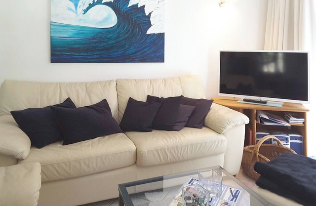 Idyllically situated first floor apartment near Darßer Wald, south-facing terrace, WLAN