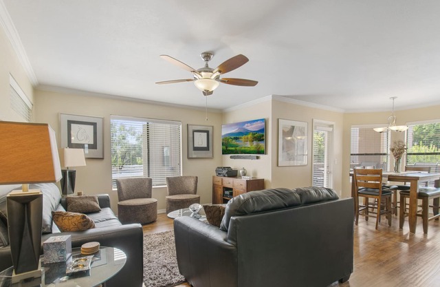 Immaculate Condo in Prime, Scottsdale, Paradise Valley Vicinity