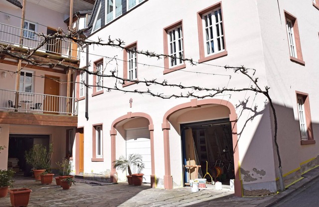 In the middle of the historic center of Piesport, a wine-growing village in the district of Bernkast