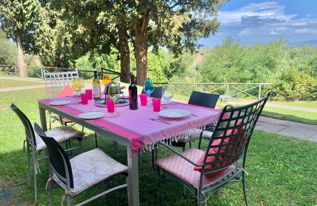 Incantevole borgo con piscine