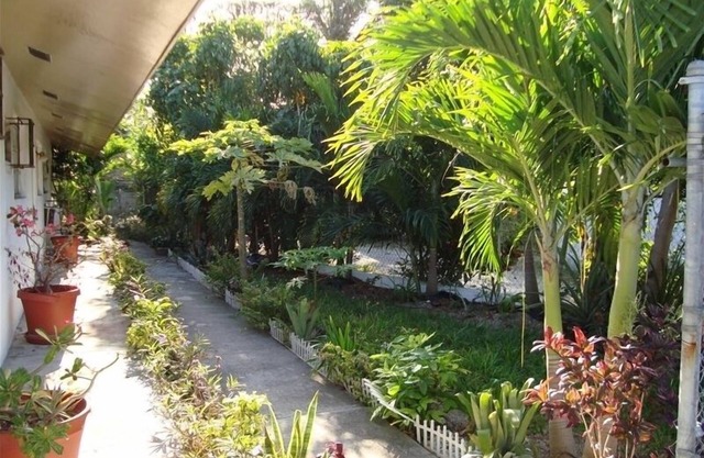 Inexpensive Villa: 5 Mins to Beach & Fish Fry! GREAT WINTER RATES