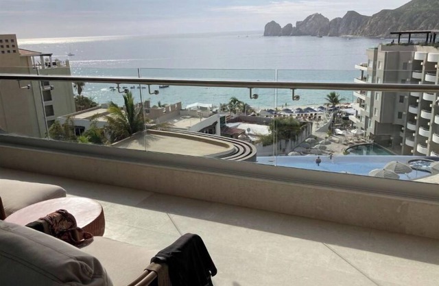 Infinity Suite With Jacuzzi
