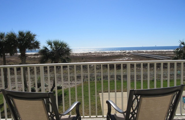 Inn at Dauphin Island 203 Beautifully Furnished with Great Views!