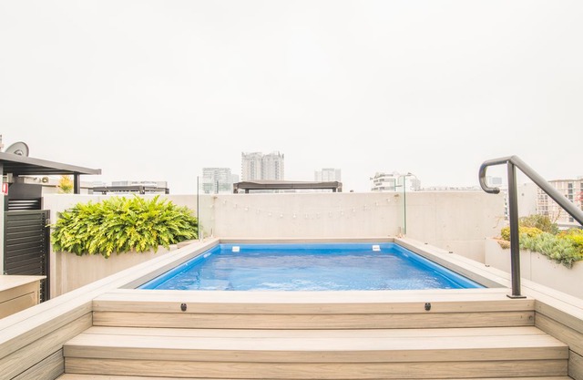 Inner City Penthouse with Private Rooftop
