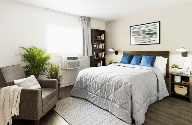 InTown Suites Extended Stay Columbus OH - I-70E Hamilton Rd