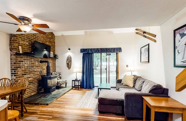 Inviting Two-Story Condo w/Shared Indoor Pool, Game Room, & Mountain Views