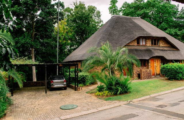 Inyamatane 227B Kruger Park Lodge