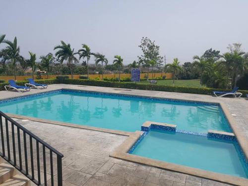 Island Escape-Stonebrook Manor