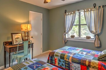 Isle of Wight Tri-Level Home w/ Private Boat Dock!