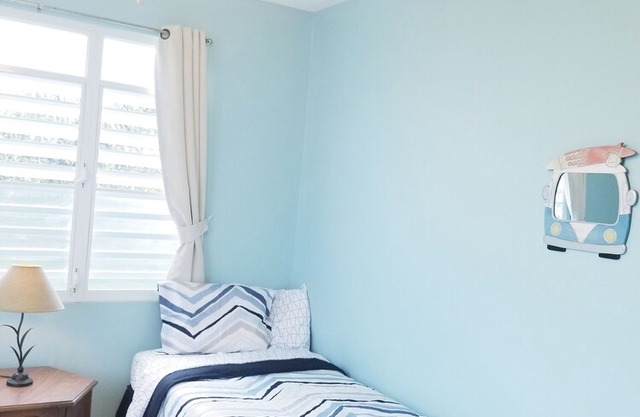 ISOLA– Breezy 2nd floor Apt in beautiful neighborhood just min to Beaches & BQN
