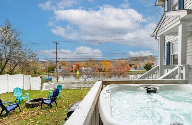 Ithaca 3 bed 2 bath · River Front! in th · River Front! in the heart of Ithaca!
