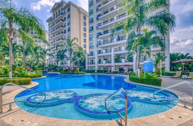 Jaco Bay 4903 Three bdrm Suite Spectacular Views Pool