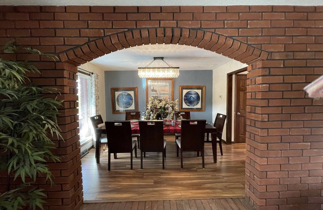 James River Retreat 4 bedroom/4 bath