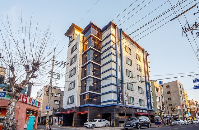 Jinju Hotel Servi