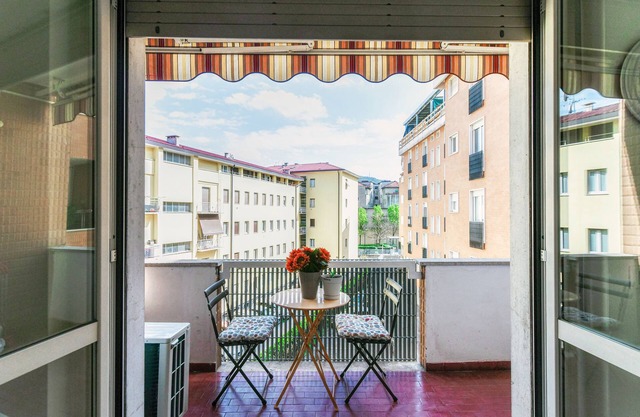 JOIVY Superb Flat W/Balcony