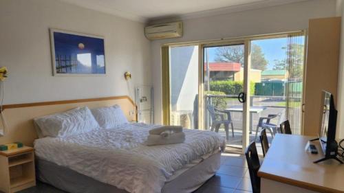 Jopen Motel Unit 1