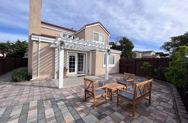 Joyful Home near Monterey, Carmel, Pebble Beach, Big Sur- STR25-000023