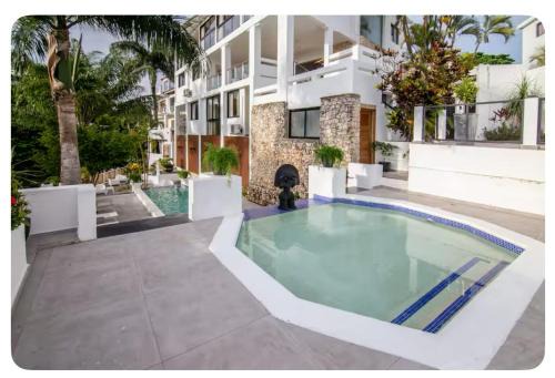 Kainos Tropical Boutique Hotel