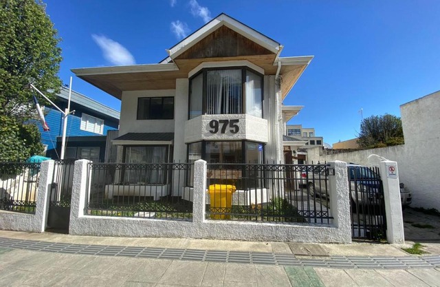 Karol Hostal