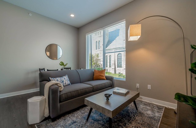 Kasa | Welcoming 1BD + Fast WiFi | Des Moines