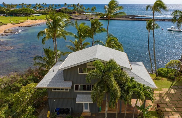 Kauai Bay House, Ocean Front, AC