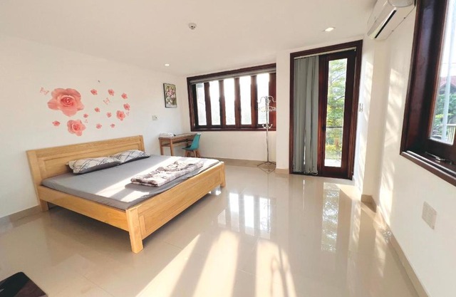 KENPIb Homestay, đậu nhiều ô tô
