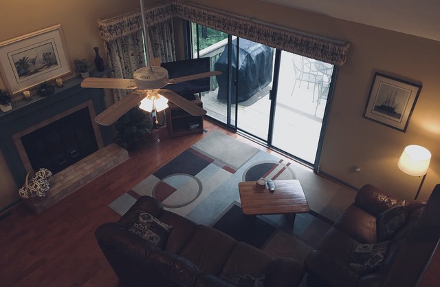 Keowee Key Townhome #1 With a View on the Golf Course