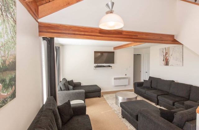 Kestrels Rest - 116 Gippsland Street