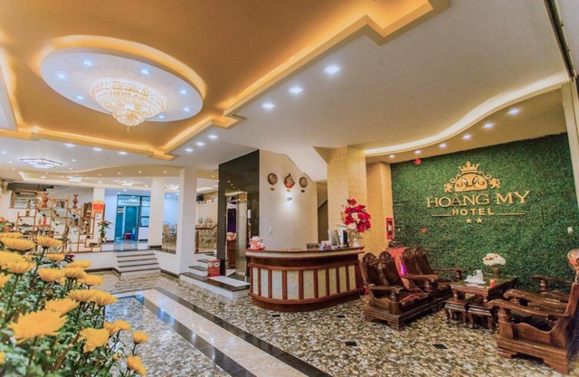 Khách sạn Hoàng My