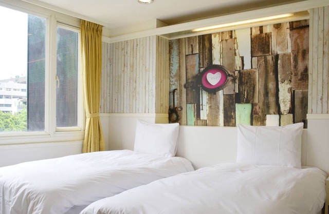 Kiwi Express Hotel - Zhong Zheng Branch
