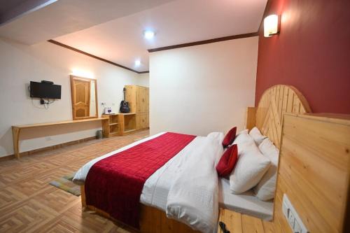 Krishana Valley view Stay - A Pure Veg Cottage Manali 82190--18727