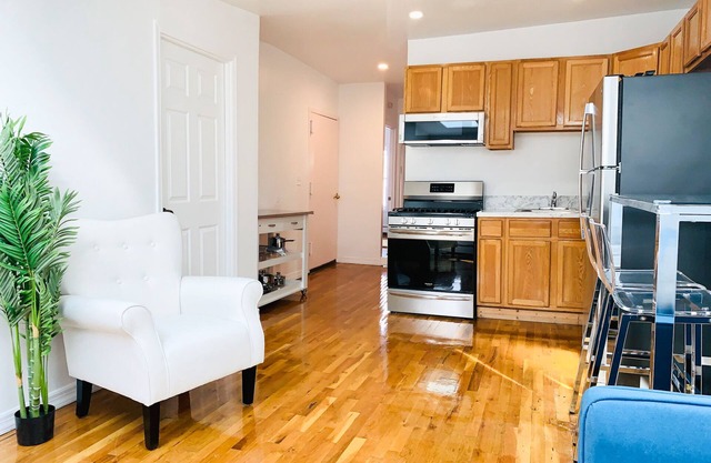 😍L@K!😍 Sunlit Utopia, 3 bedroom in 20ft wide brownstone
