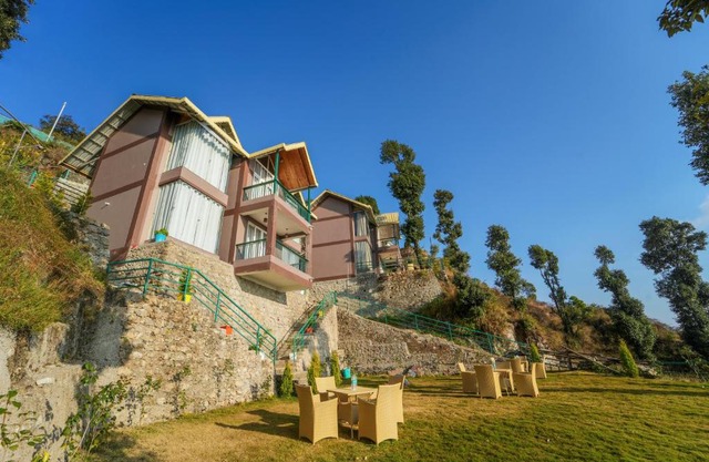 La Belle Vue by Dumnu Homes