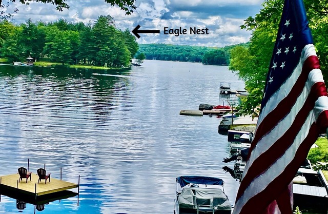 Lakefront Cabin with Fantastic views & Private Dock, The Hideout!
