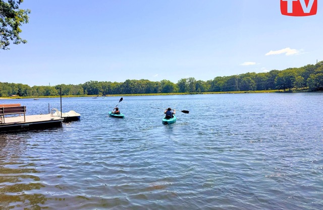 Lakefront, Private Pool, Hot Tub, Firepit, Boats Ping Pong, Foosball
