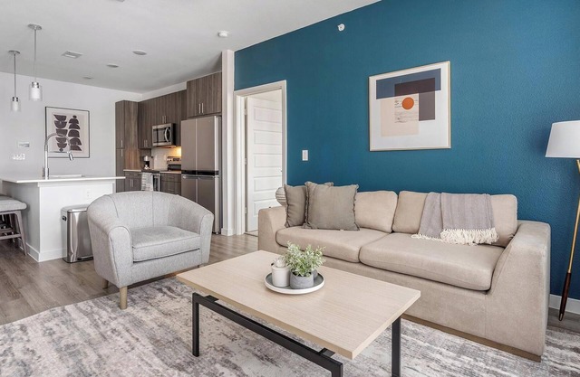 Landing | Amazing 2BD, Pool, Clubhouse